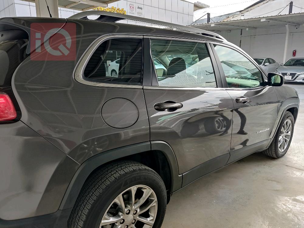 Jeep Cherokee